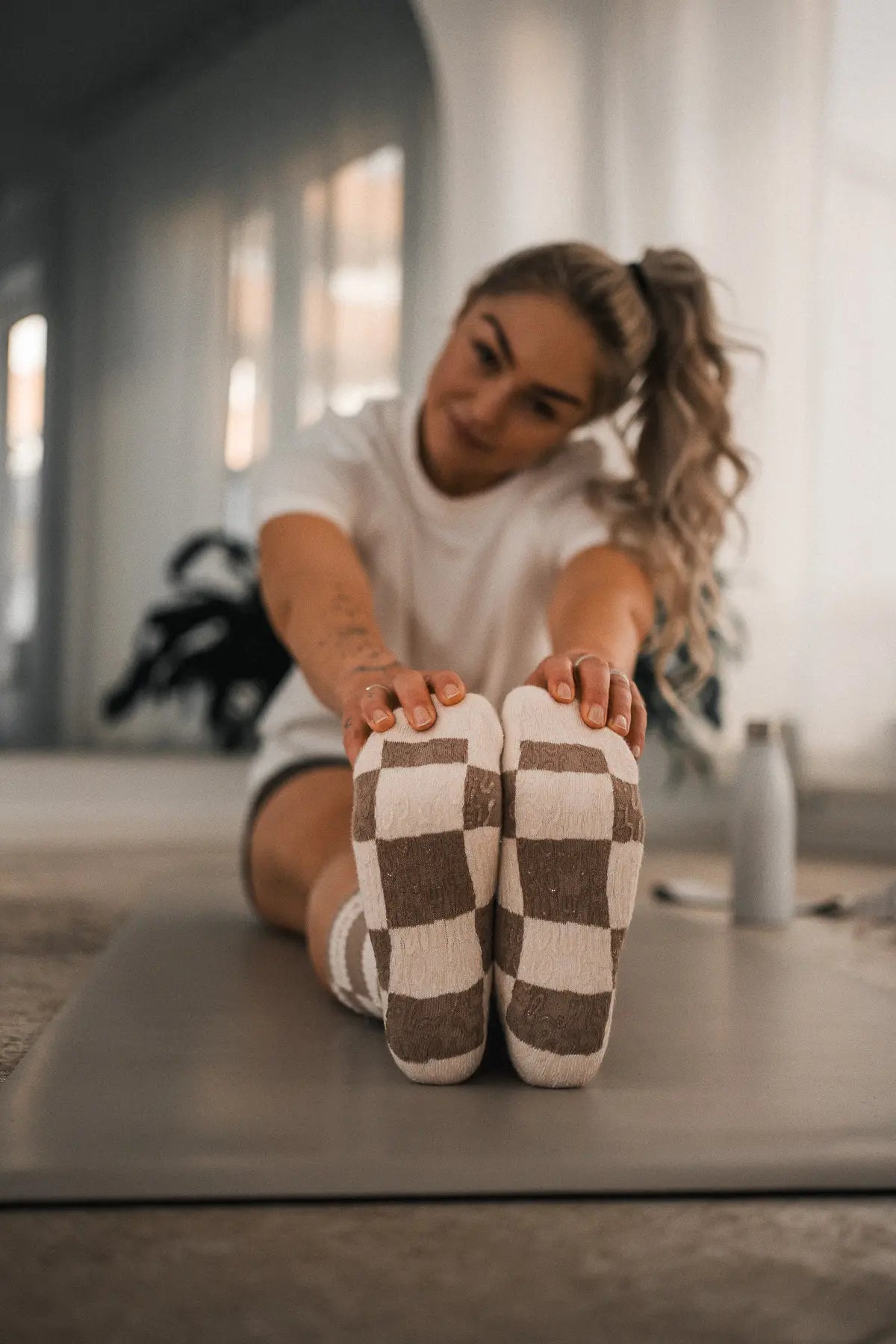 Grip Socks 'ENERGY' in Sand & Mokka