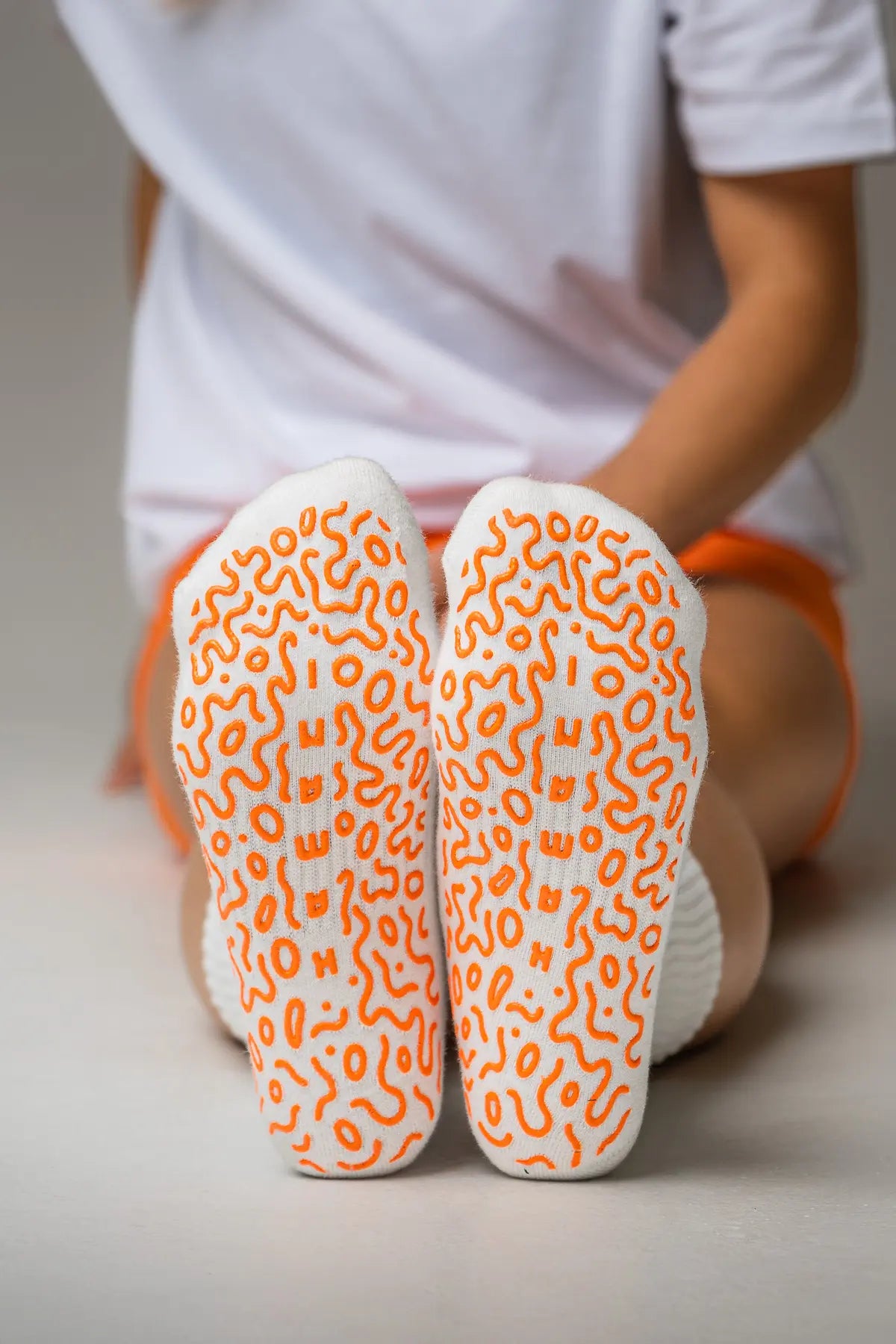 Grip Socks 'ENERGY' in Off-White & Orange