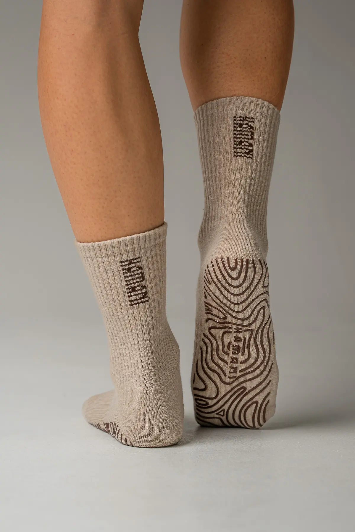 Grip Socks 'FLOW' in Beige & Chocolate