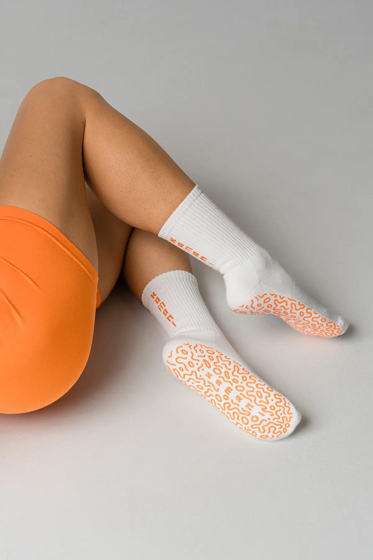 Grip Socks 'ENERGY' in Off-White & Orange